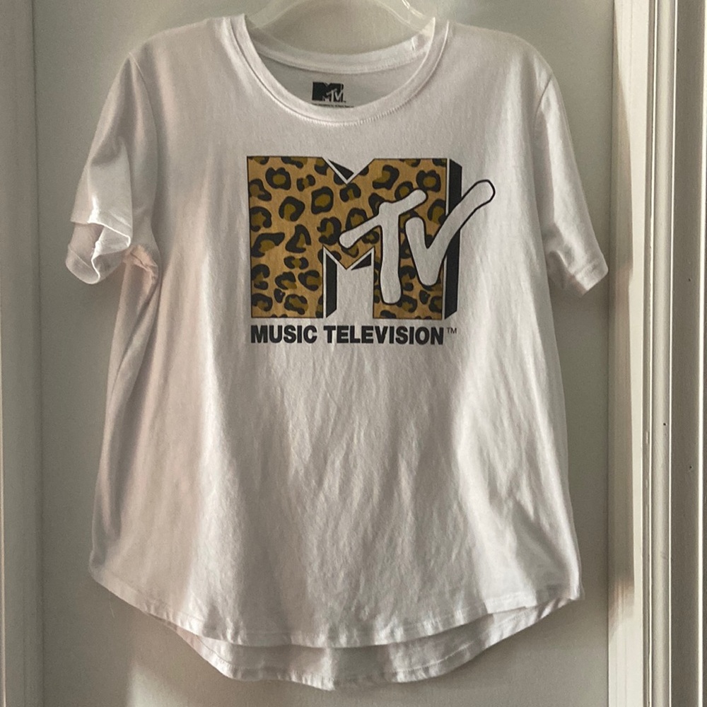 Juniors top